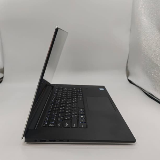 4K タッチパネル GTX1050 デル i7-7 16GB SSD512GB