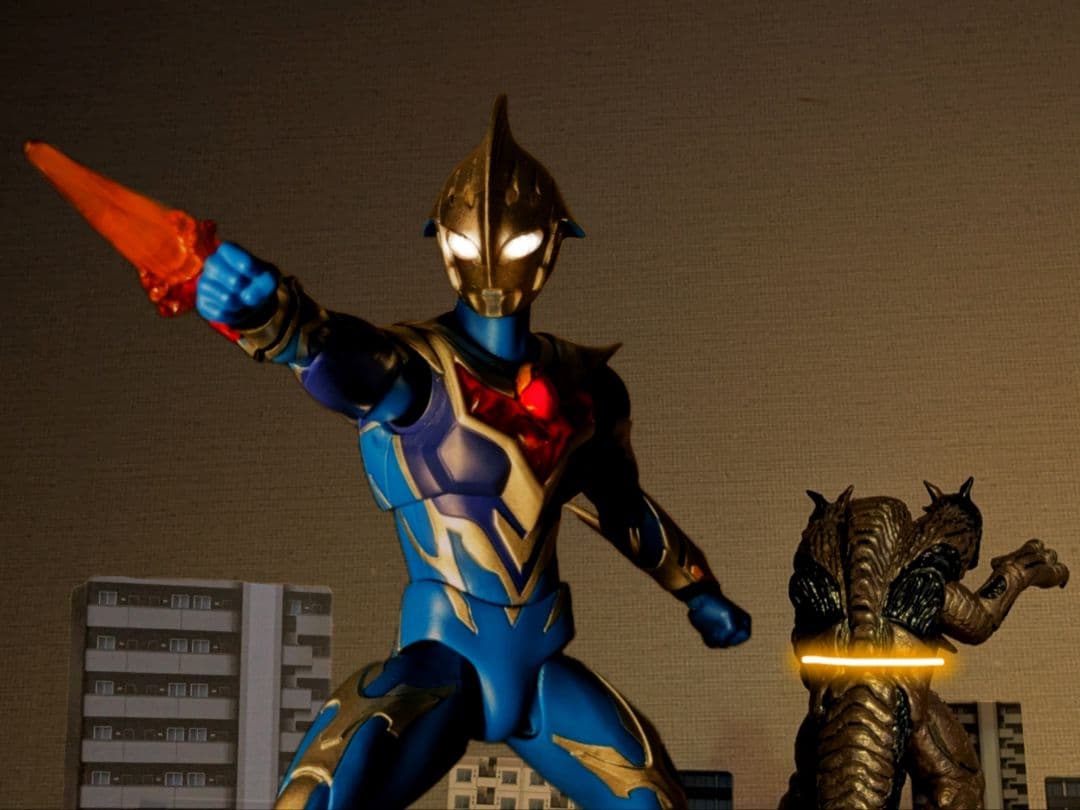 ウルトラマンネクサス ガルベロス＆ノスフェル ソフビ 塗装版