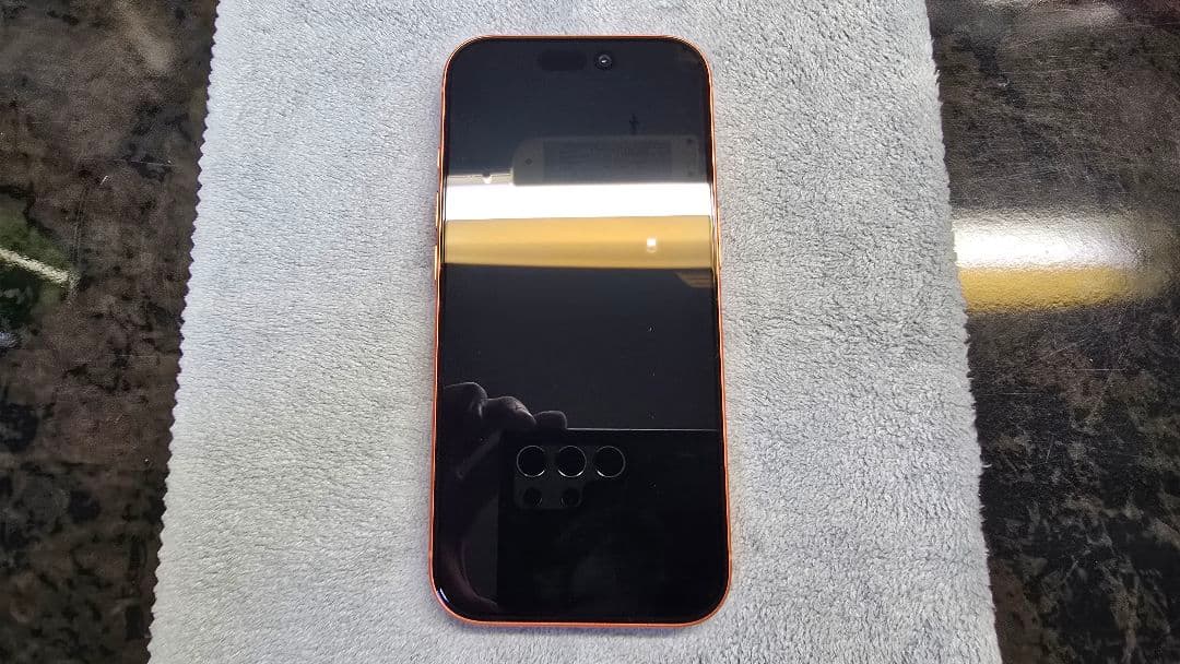 iPhone17Pro 256GB コズミックオレンジ 現状変色無し