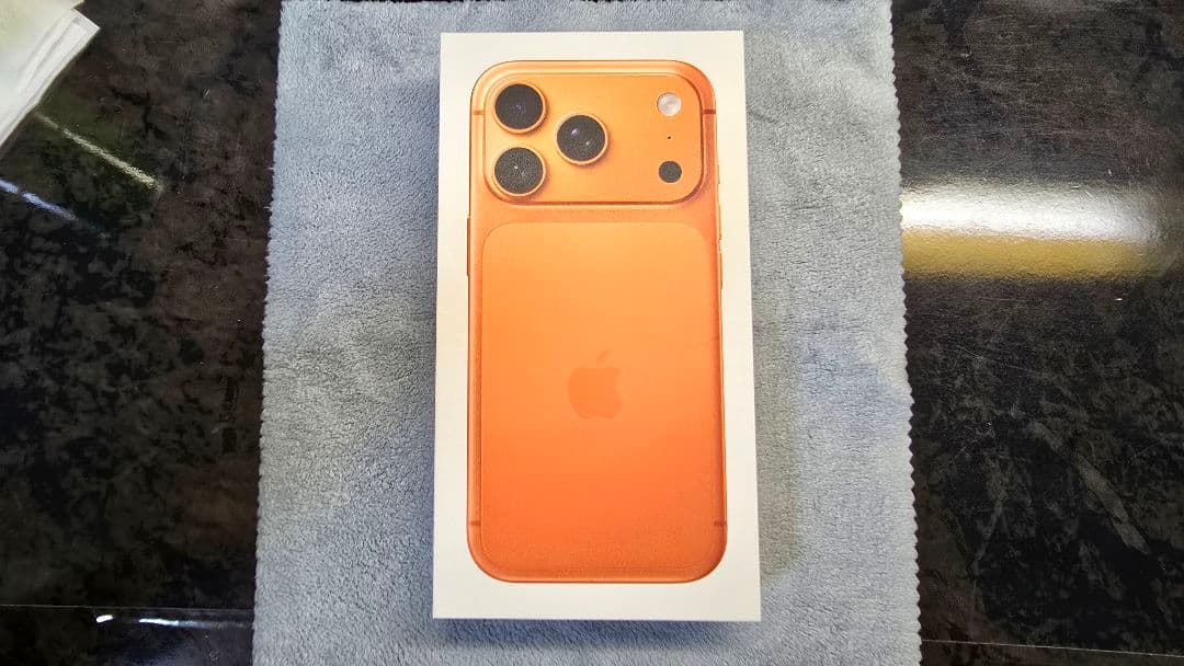 iPhone17Pro 256GB コズミックオレンジ 現状変色無し