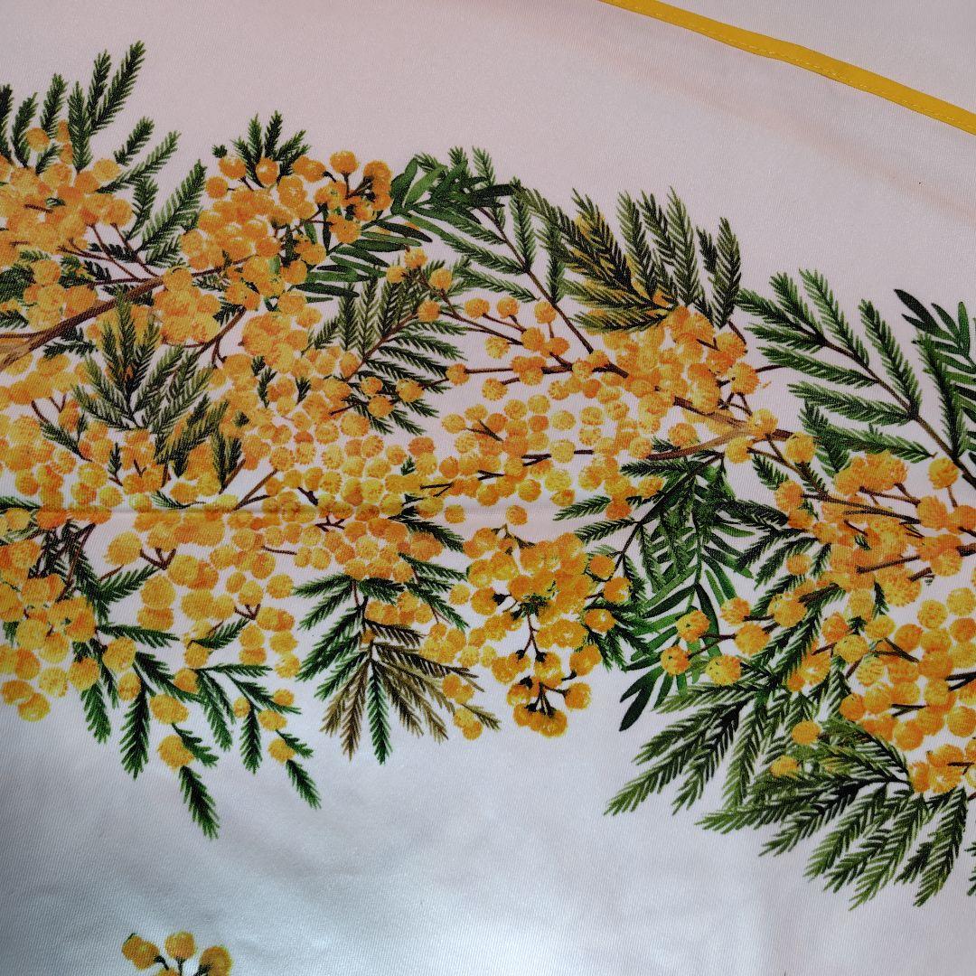 R91 南仏プロバンスプリントテーブルクロス「ミモザ白」円形