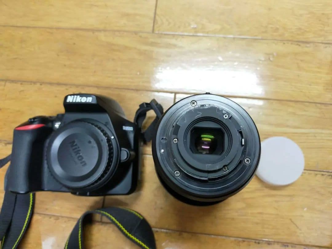 Nikon D3500 一眼レフ　レンズ18-55 レンズ70-300の2本付