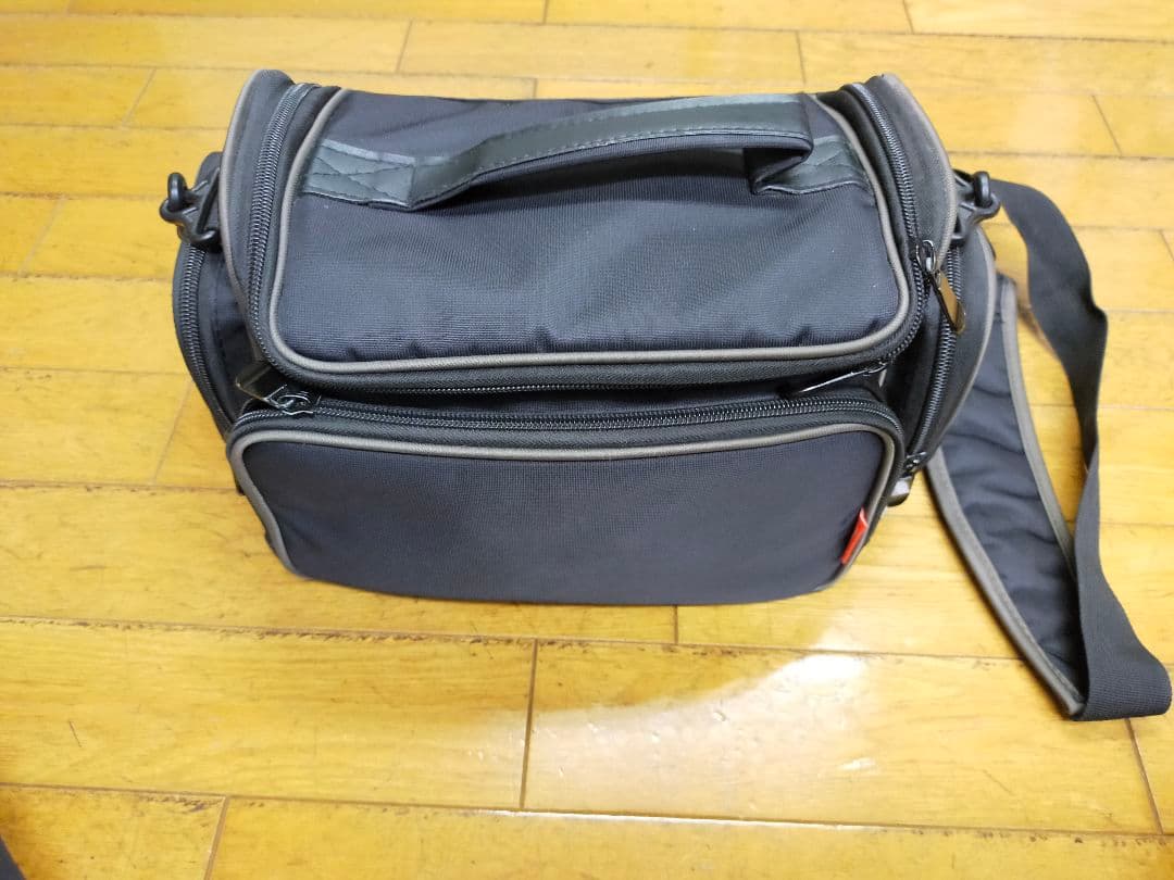 Nikon D3500 一眼レフ　レンズ18-55 レンズ70-300の2本付