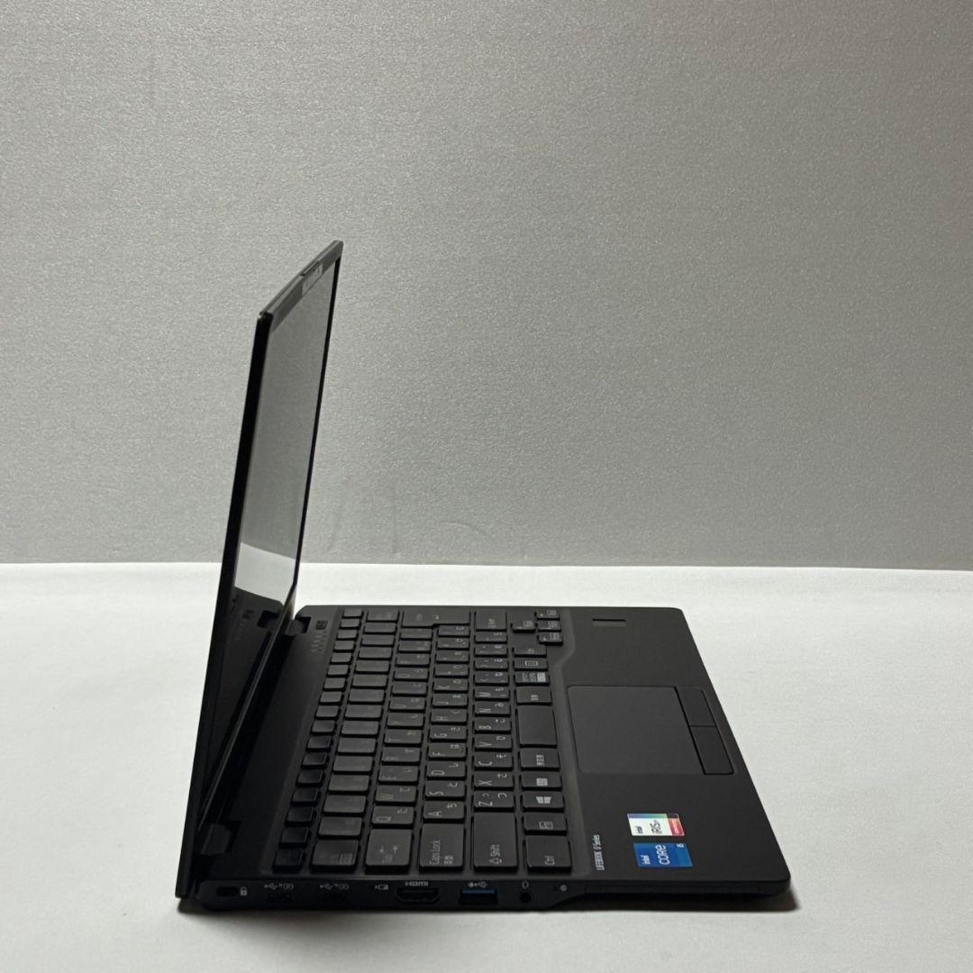 【美品】LIFEBOOK 11世代 メモリ8GB 軽量 パソコンPC