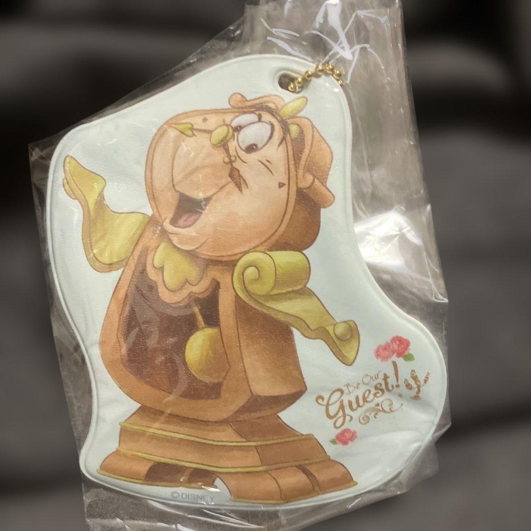 ディズニーキャラクターケース4枚セット