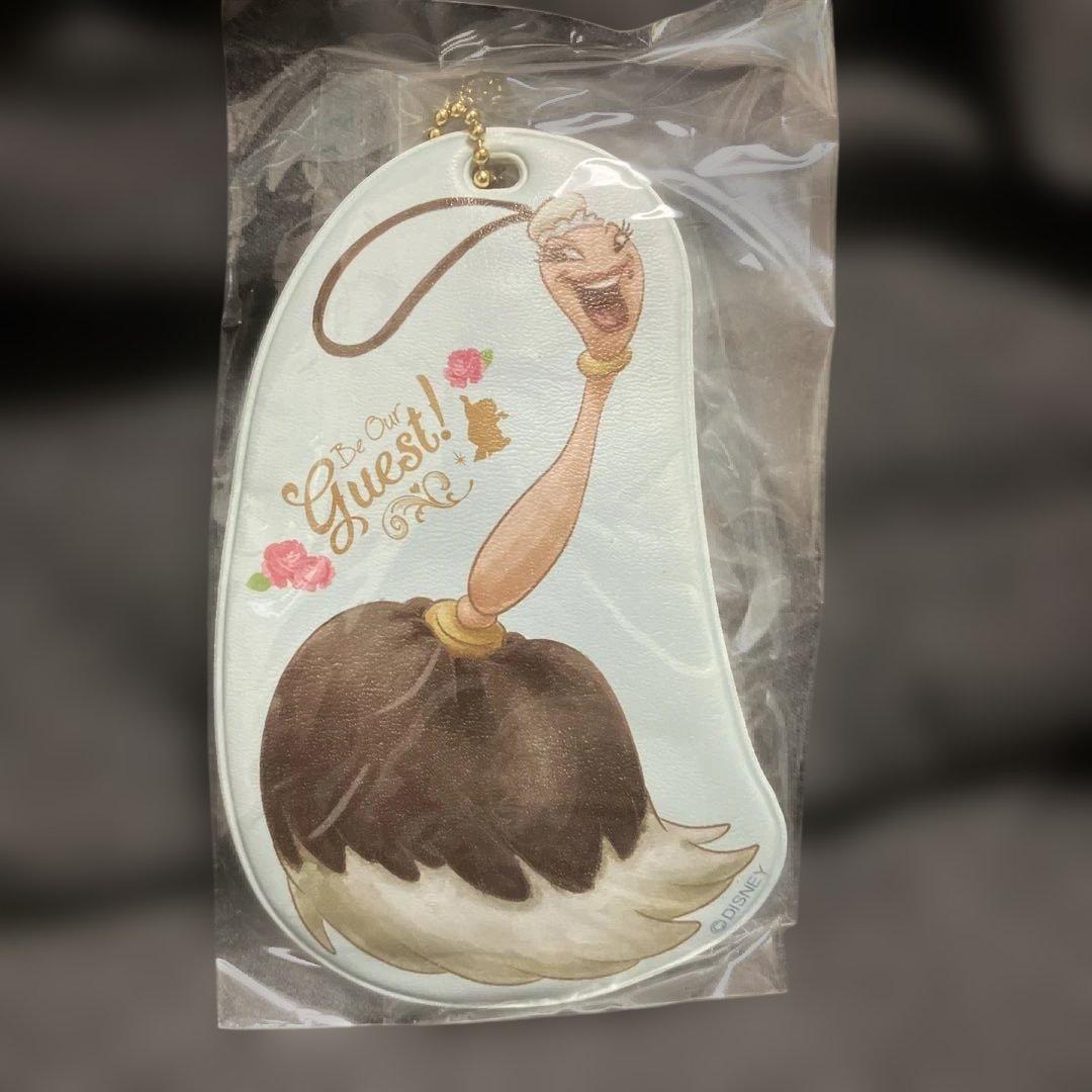 ディズニーキャラクターケース4枚セット