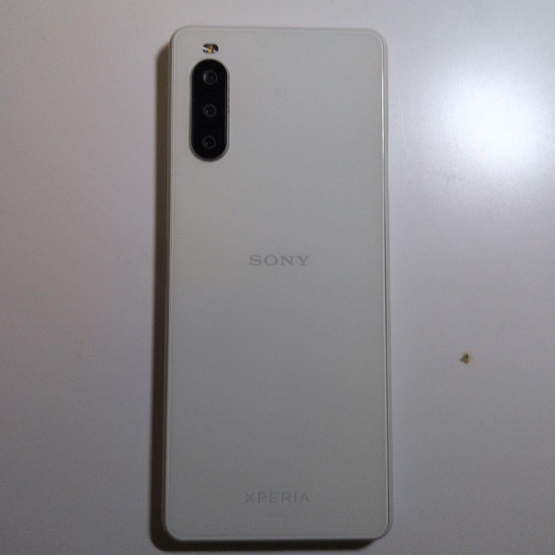 SONY Xperia 10Ⅱ　sov43 ホワイトAU