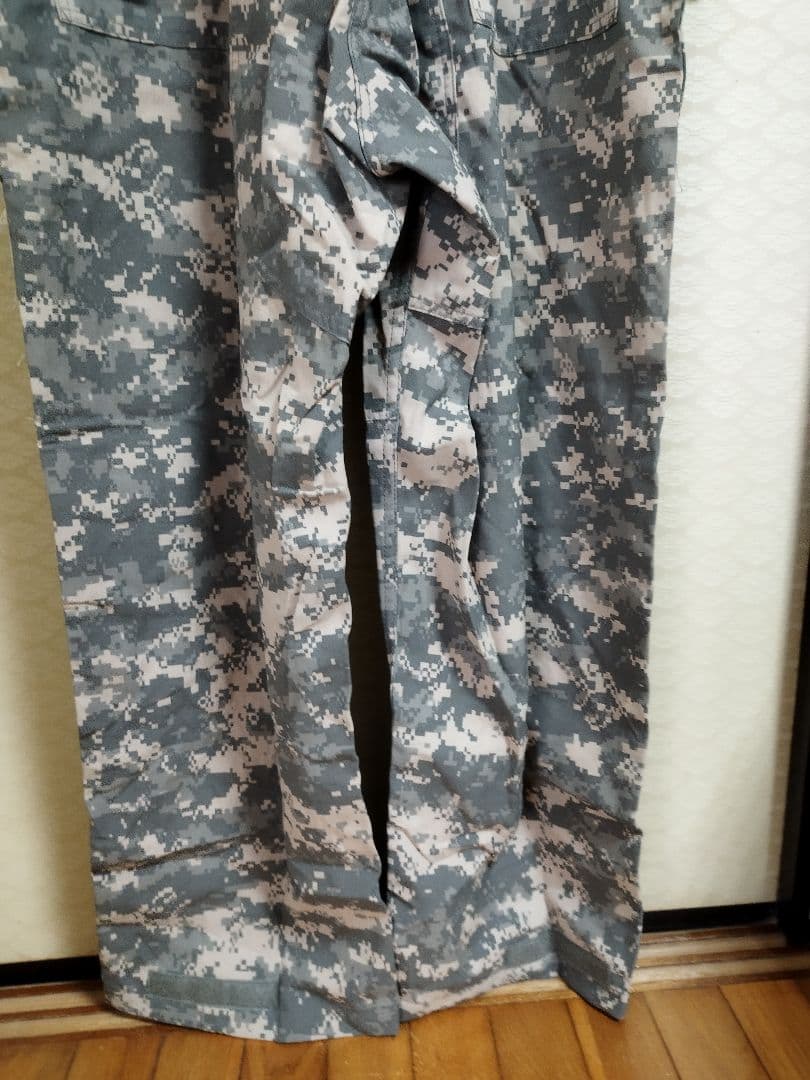 (4998)米軍実物　ＡＲＭＹメカニックスカバーオール　新品未使用　レア