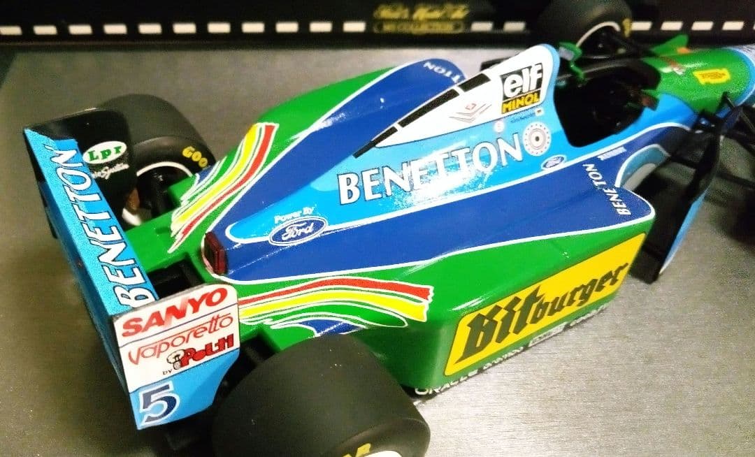ミニチャンプス 1/18 F1 ベネトン B194 M.シューマッハ