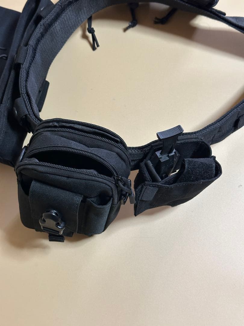 【タイムセール】タクティカルベルト チェストリグ & フラッシュペンライト