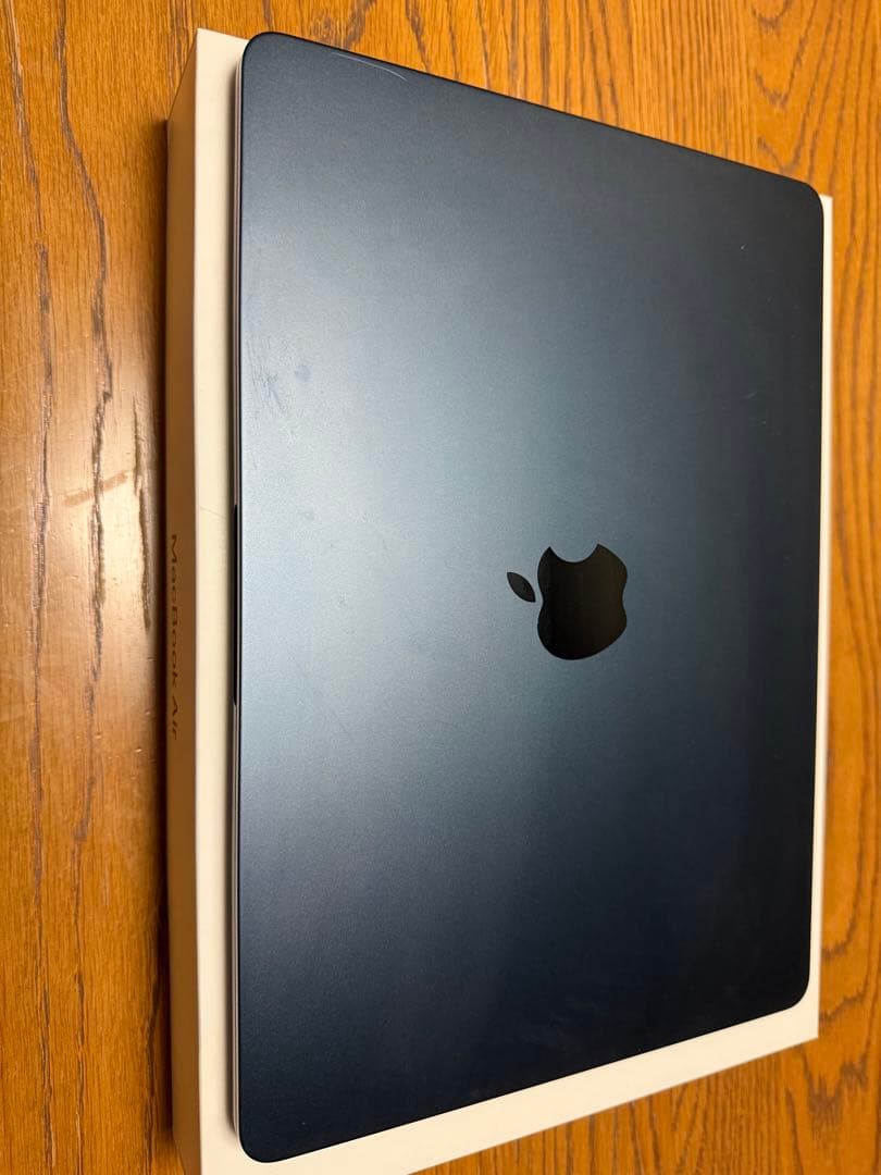 MacBook Air M2 (2022)メモリ16GB SSD512GB