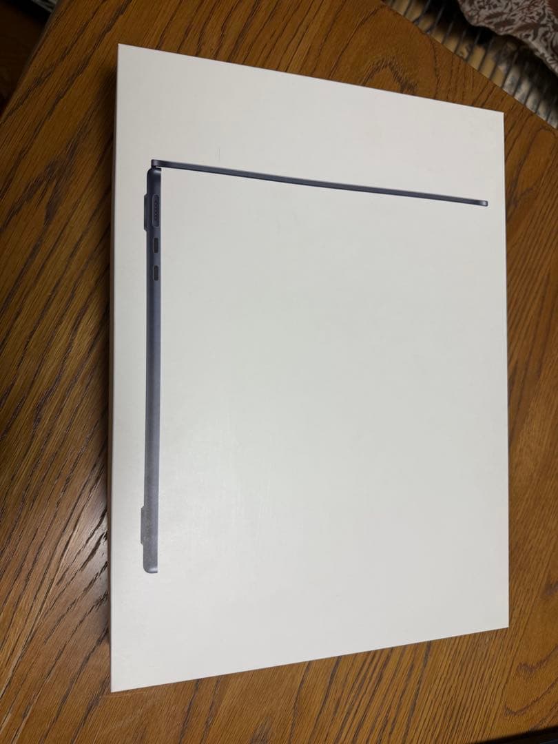 MacBook Air M2 (2022)メモリ16GB SSD512GB