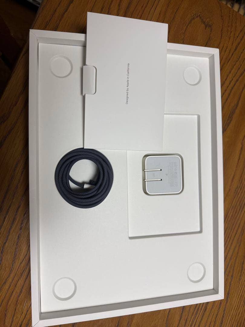 MacBook Air M2 (2022)メモリ16GB SSD512GB