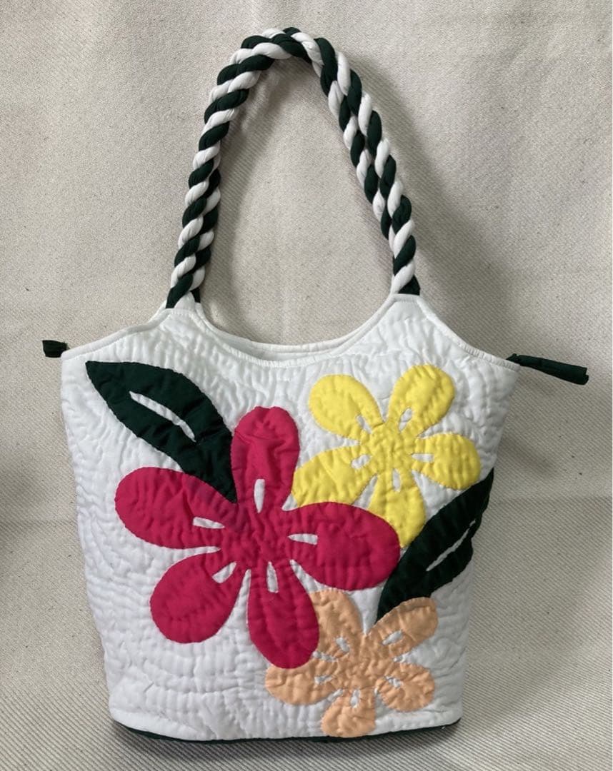 【新品】ハワイアンキルト ハワイ 限定 有名 ハンドメイド トートバッグ バッグ