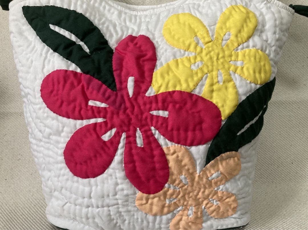 【新品】ハワイアンキルト ハワイ 限定 有名 ハンドメイド トートバッグ バッグ