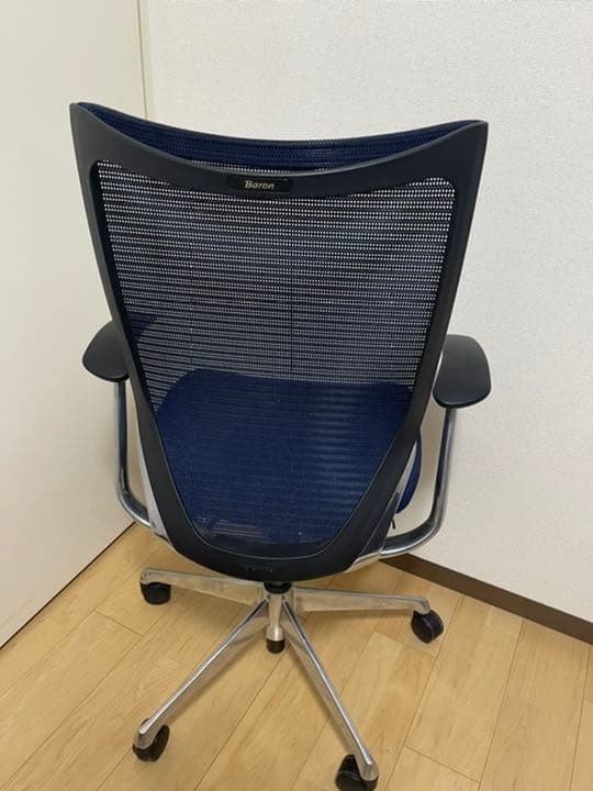 オカムラ　バロン　チェア