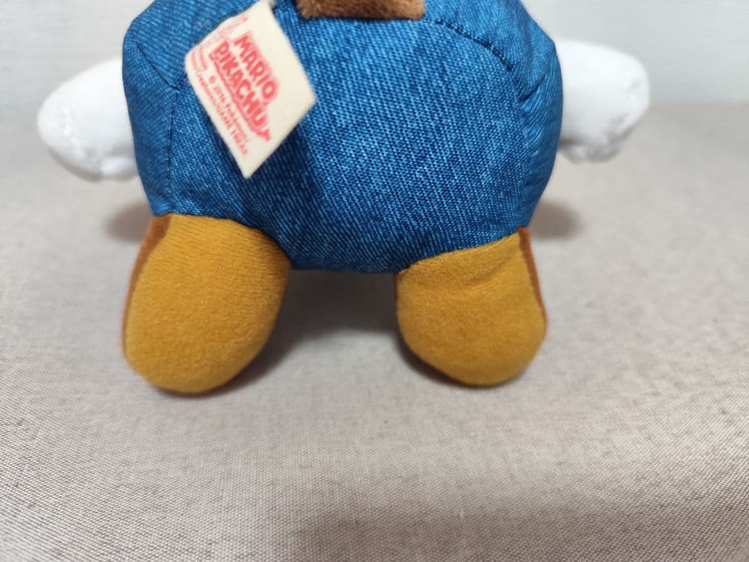 ポケモンセンター限定　マリオ　ピカチュウ　ぬいぐるみ