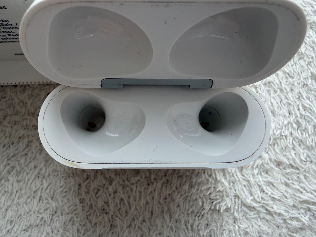 AirPods第3世代　本体　充電ケース・箱付属