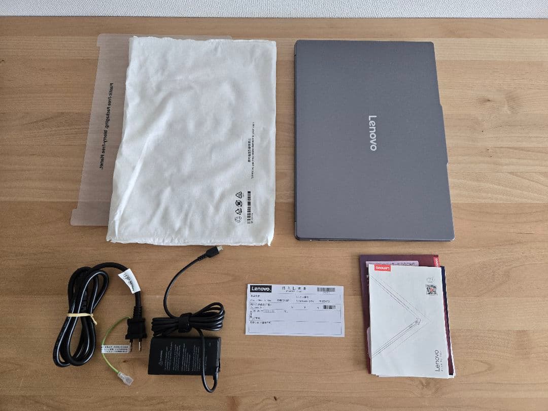 Windowsノート本体 Lenovo Yoga Slim 7i Aura Edition Gen 9