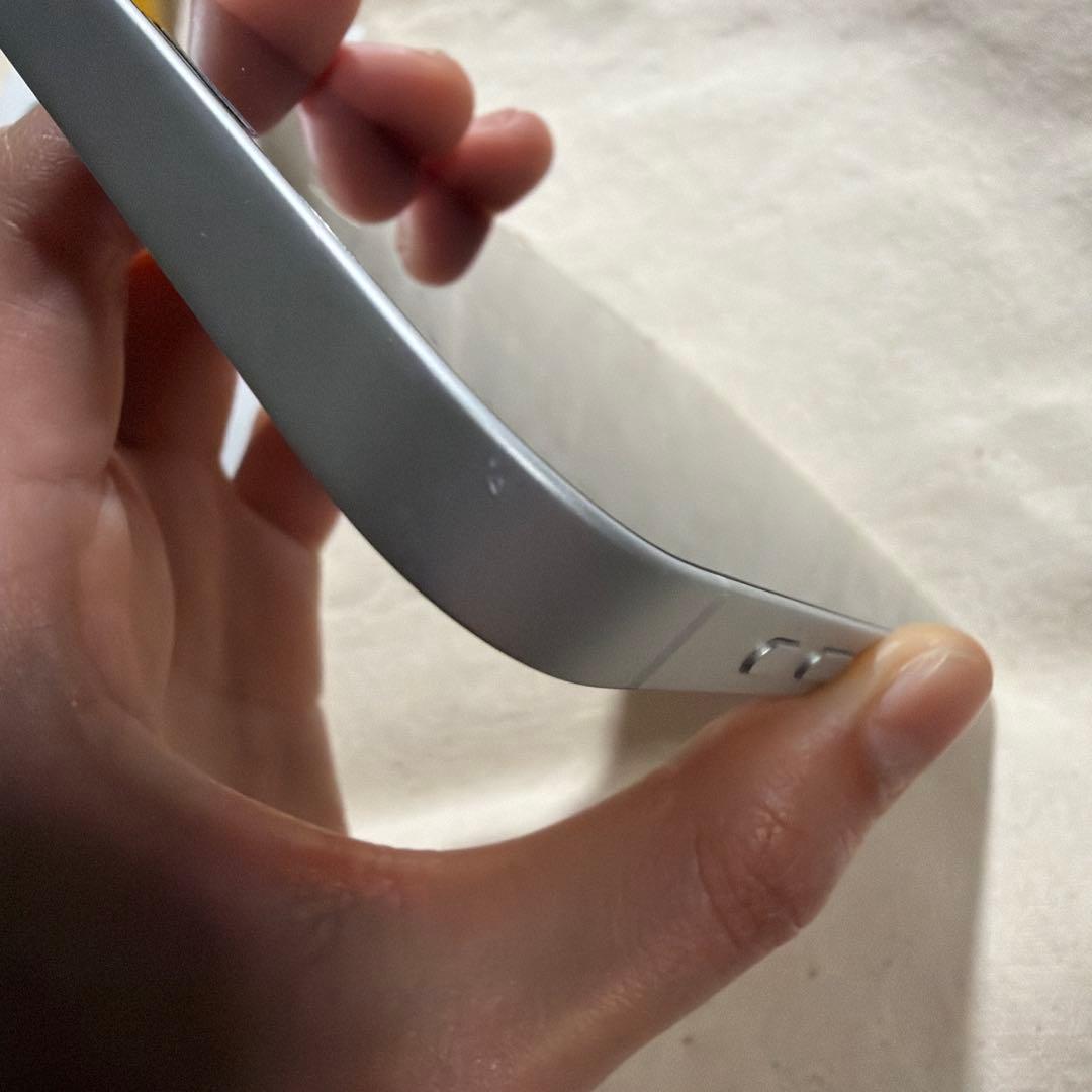 スマートフォン本体 iPhone16e 128GB