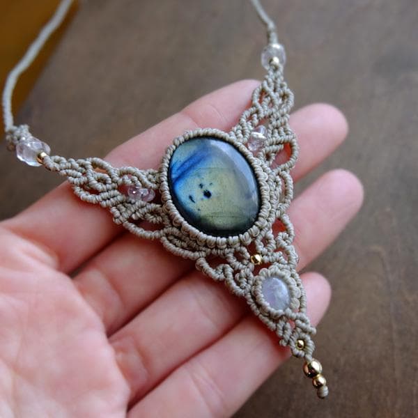 ラブラドライト・ムーンストーン マクラメ編みペンダントネックレス3554