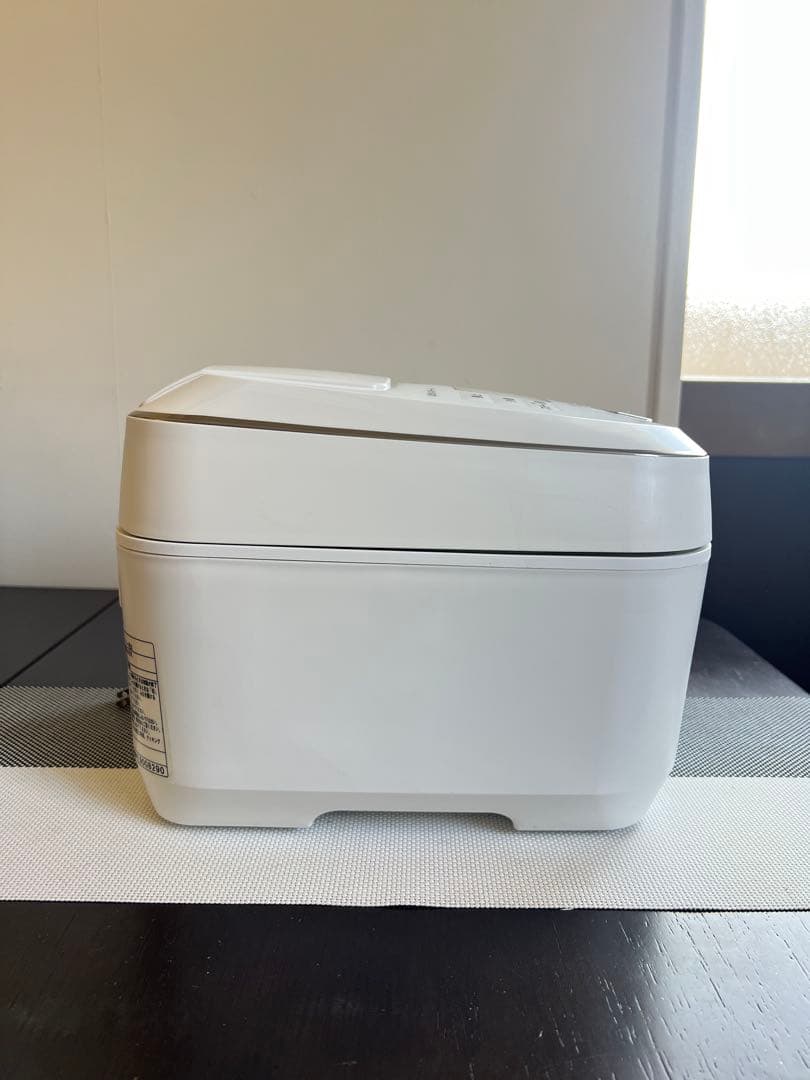 【美品・2019年製】日立 圧力＆スチームIH炊飯器 5.5合炊き 蒸気カット