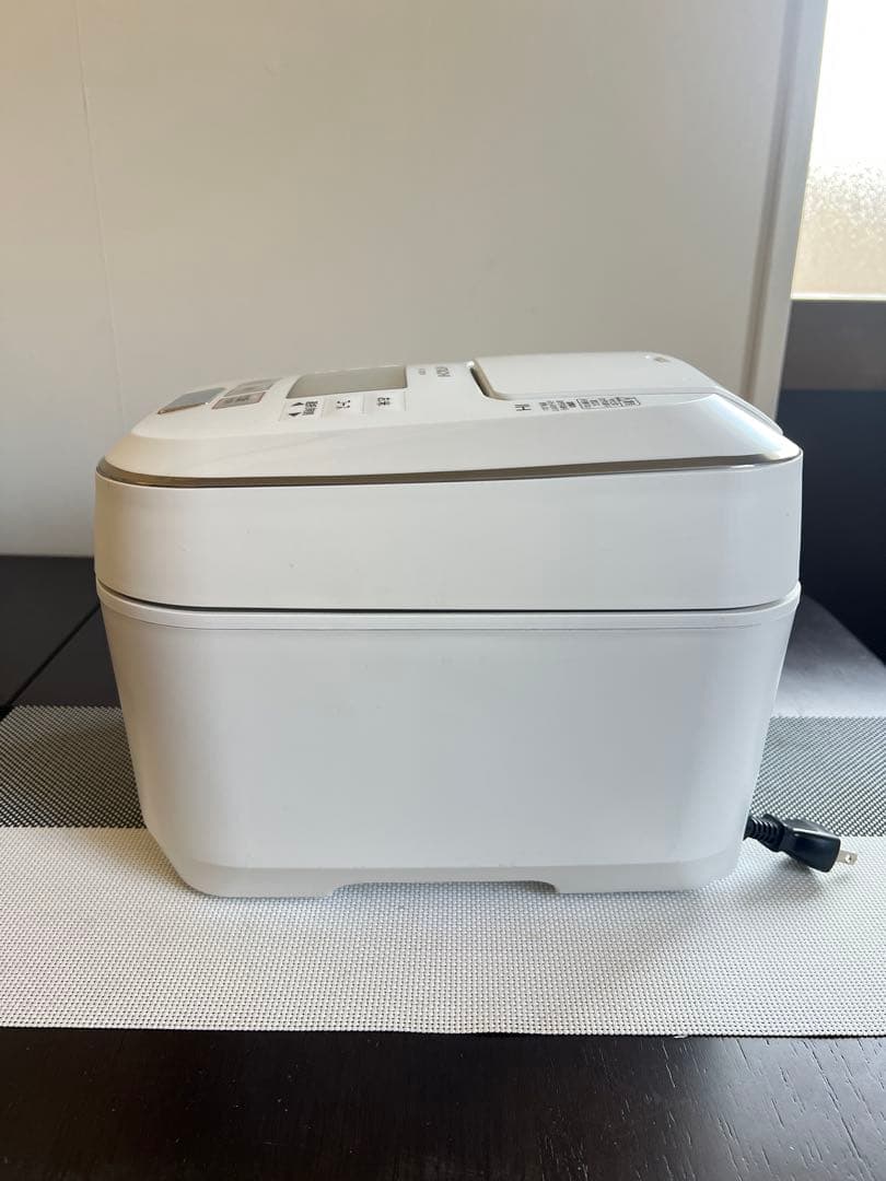 【美品・2019年製】日立 圧力＆スチームIH炊飯器 5.5合炊き 蒸気カット