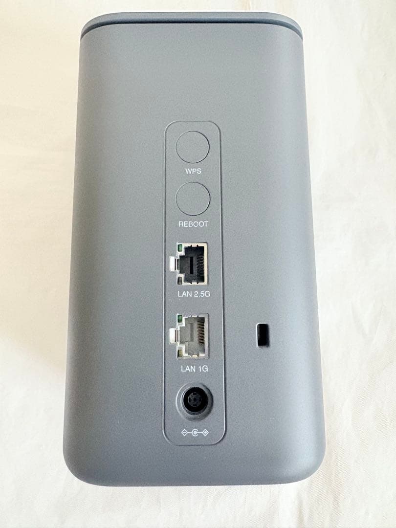 docomo 5G HR02ダークグレー NTTドコモ　美品　匿名配送
