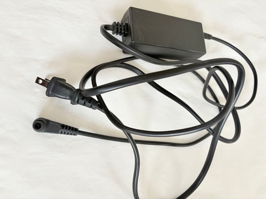 docomo 5G HR02ダークグレー NTTドコモ　美品　匿名配送