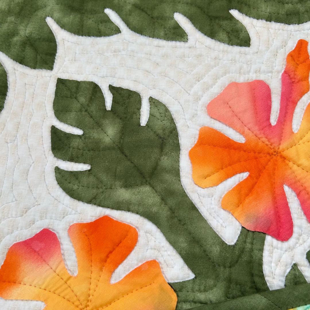 ハワイアンキルト ハイビスカスモチーフ タペストリー