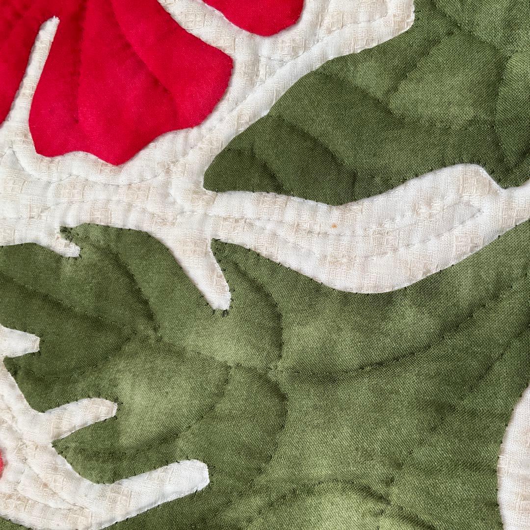 ハワイアンキルト ハイビスカスモチーフ タペストリー