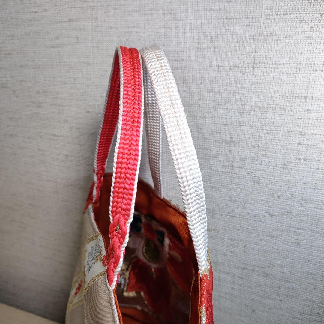 帯リメイクバッグ　金色地　たてわく　華紋様　刺繍