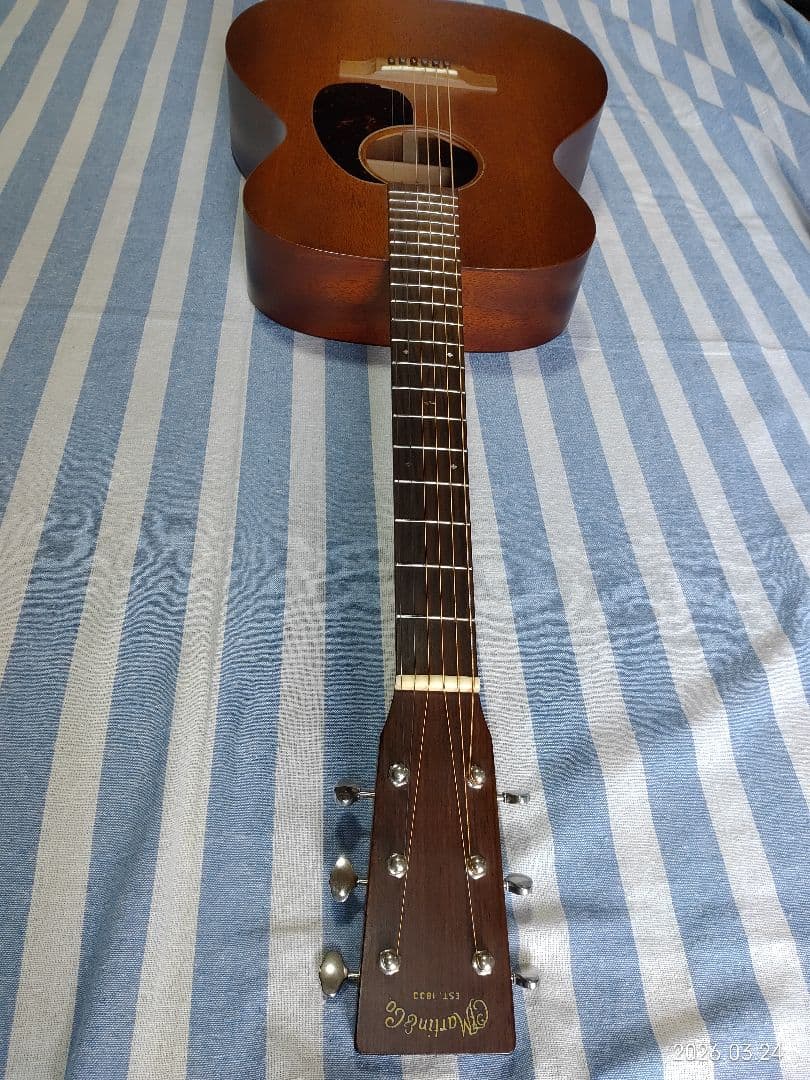 Martinのオールマホガニー単板のオールドマーティンの風格アコギ000-15m