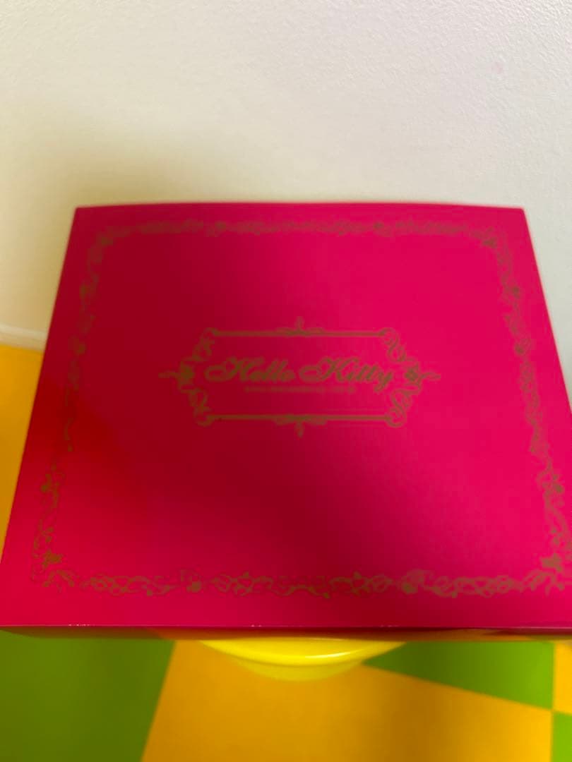 ハローキティ　35周年メモリアルボックス　ぬいぐるみ　マスコット　サンリオ