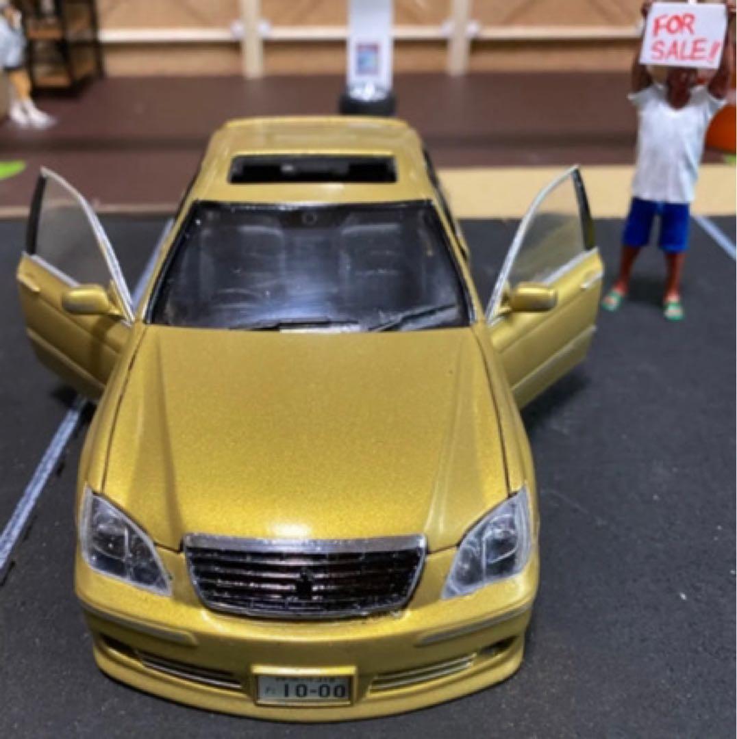 開閉ギミック付きクラウンプラモデル完成品 トヨタプラモデル完成品1/24サイズ