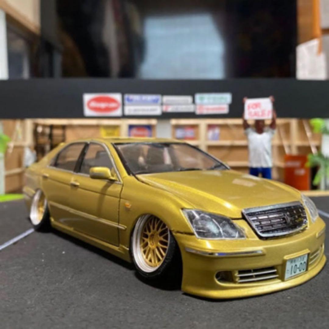 開閉ギミック付きクラウンプラモデル完成品 トヨタプラモデル完成品1/24サイズ