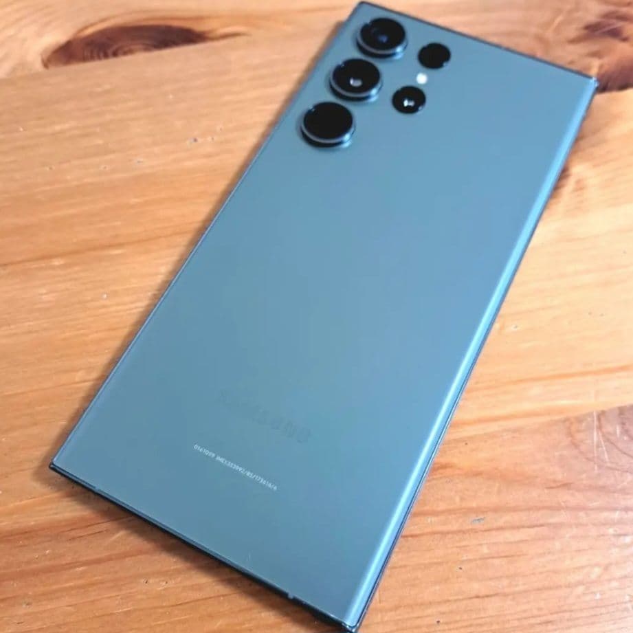 新品同様Galaxy S23 Ultra256. SIM フリー S Pen付き