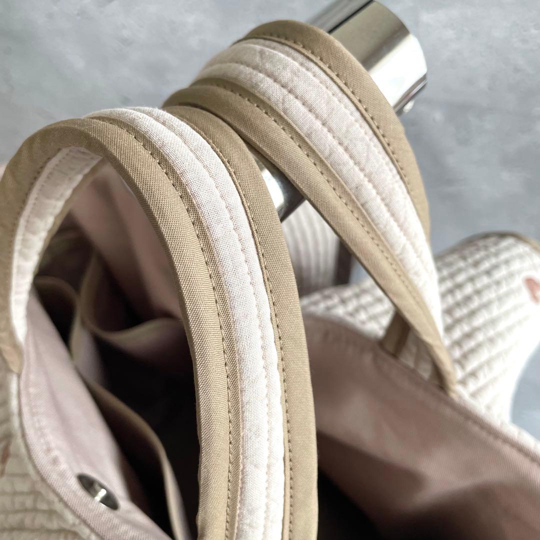 フリル付き丸底マルシェバッグ　ヌビバッグ　ベージュ　ハート刺繍　ハンドメイド