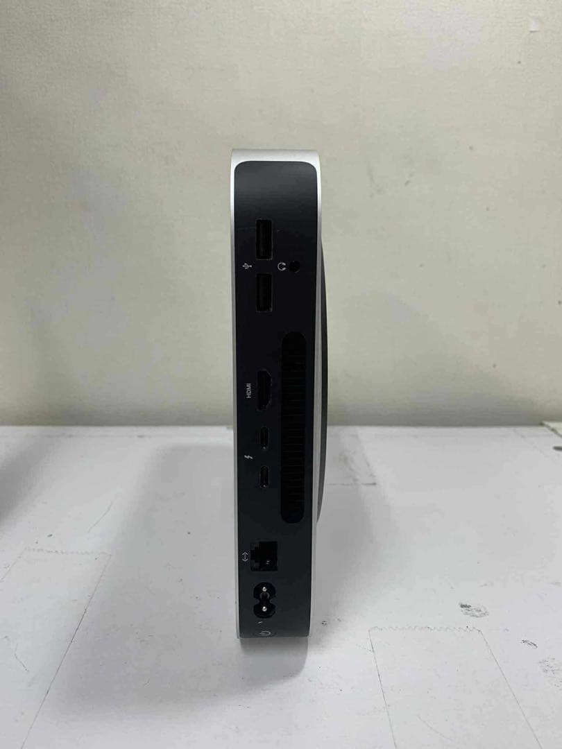 #818 Mac ミニ 2023 Apple M2 8GB SSD256GB