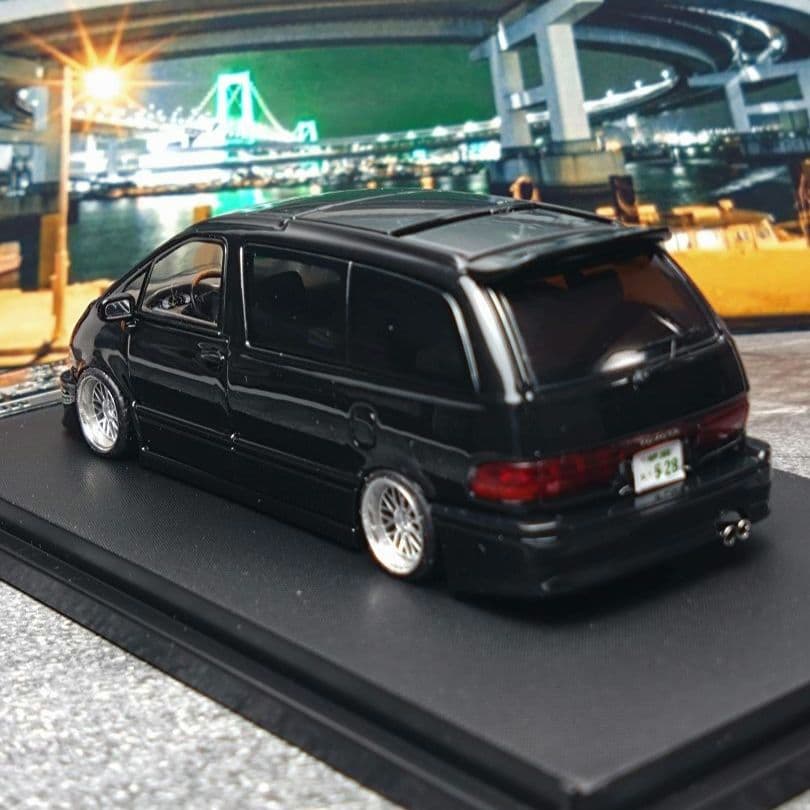 【カスタム品】MORTAL 1/64 トヨタ エスティマ FABULOUS仕様