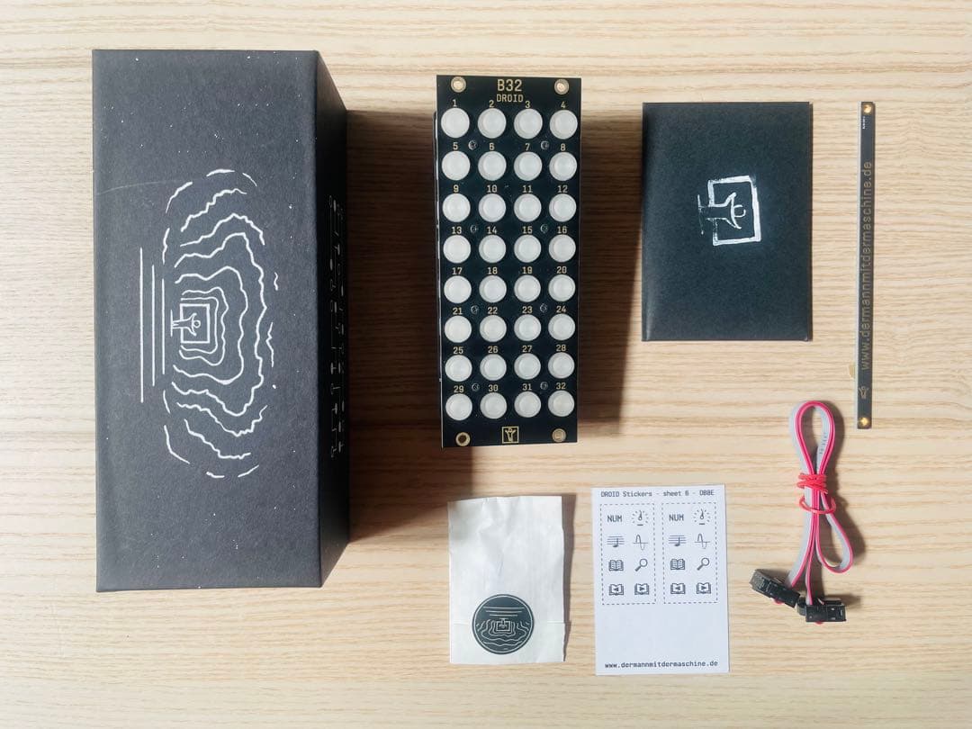 DROID B32 モジュラーシンセ