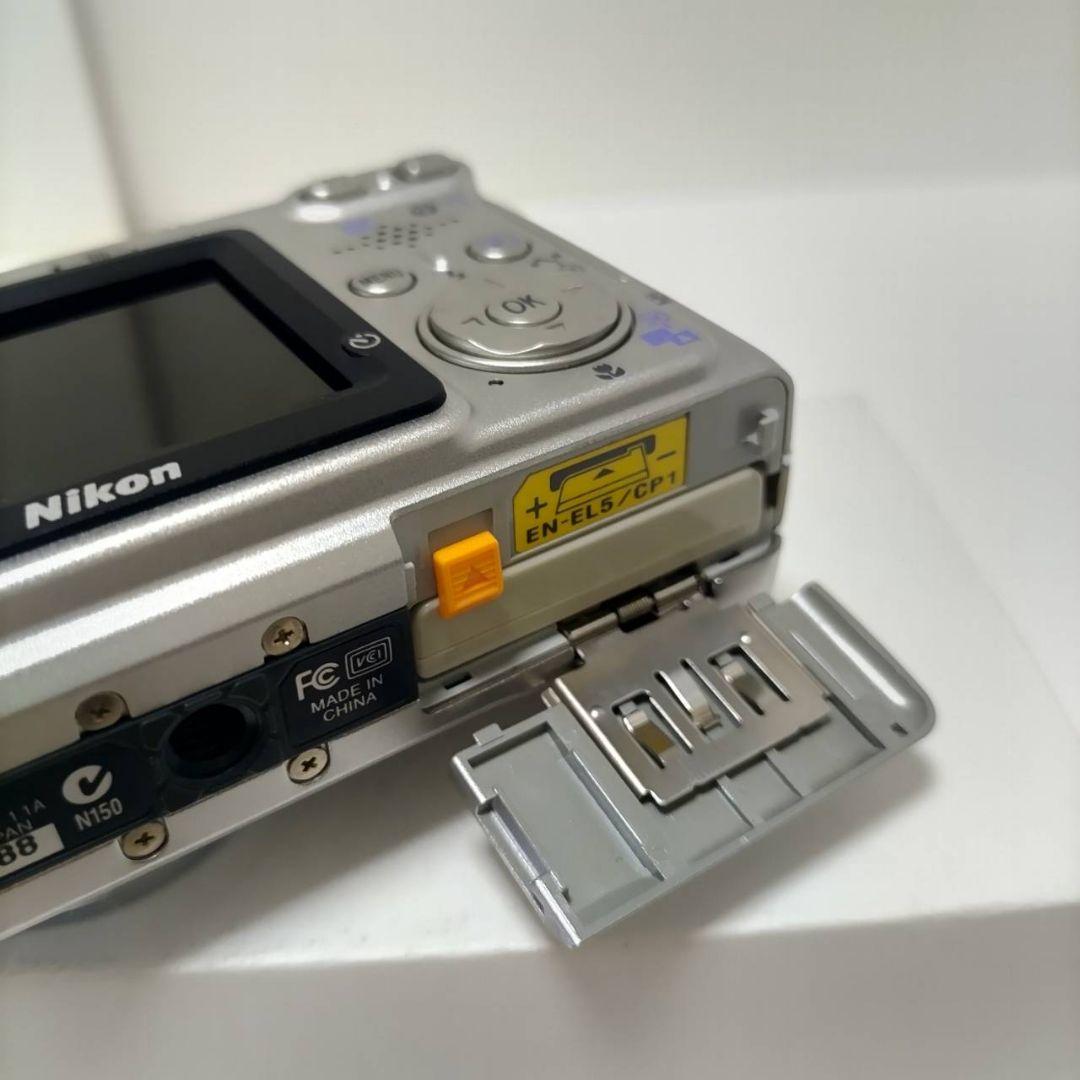 動作確認済み ニコン COOLPIX 5900 オールドコンデジ デジカメ