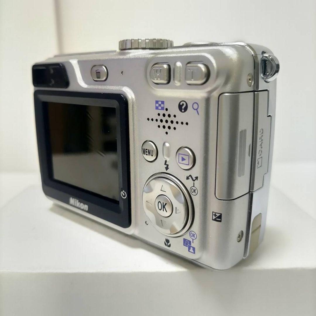 動作確認済み ニコン COOLPIX 5900 オールドコンデジ デジカメ
