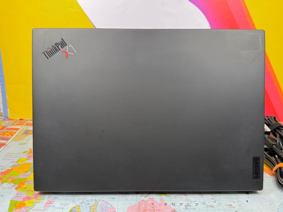 第11世代・16GB レノボ X1 Carbon 9th 14型 24H2 美品