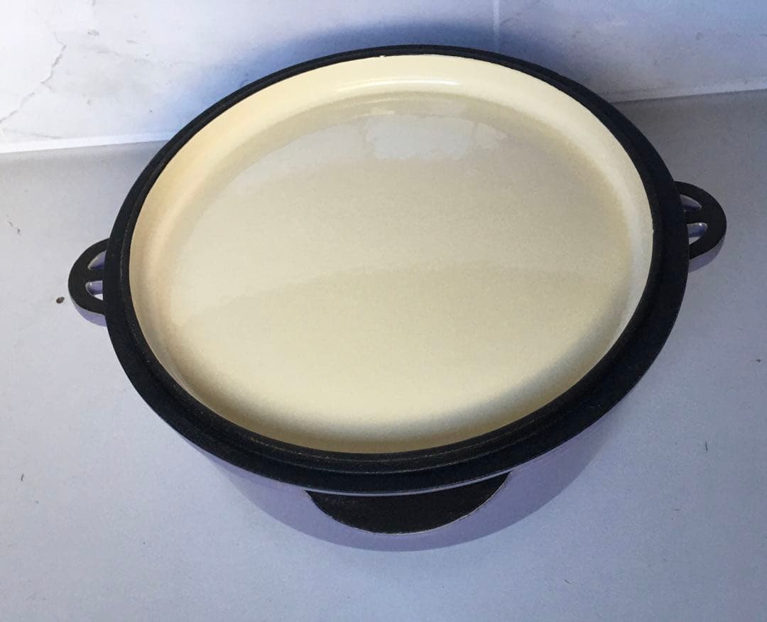 両手 鋳物 ホーロー鍋　20cm