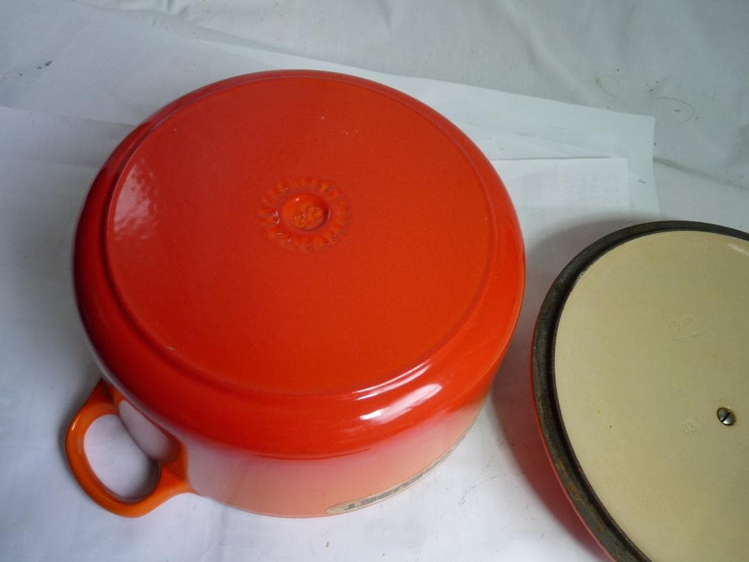 LE CREUSET ココットロンド 22cm ホーロー両手鍋 オレンジ