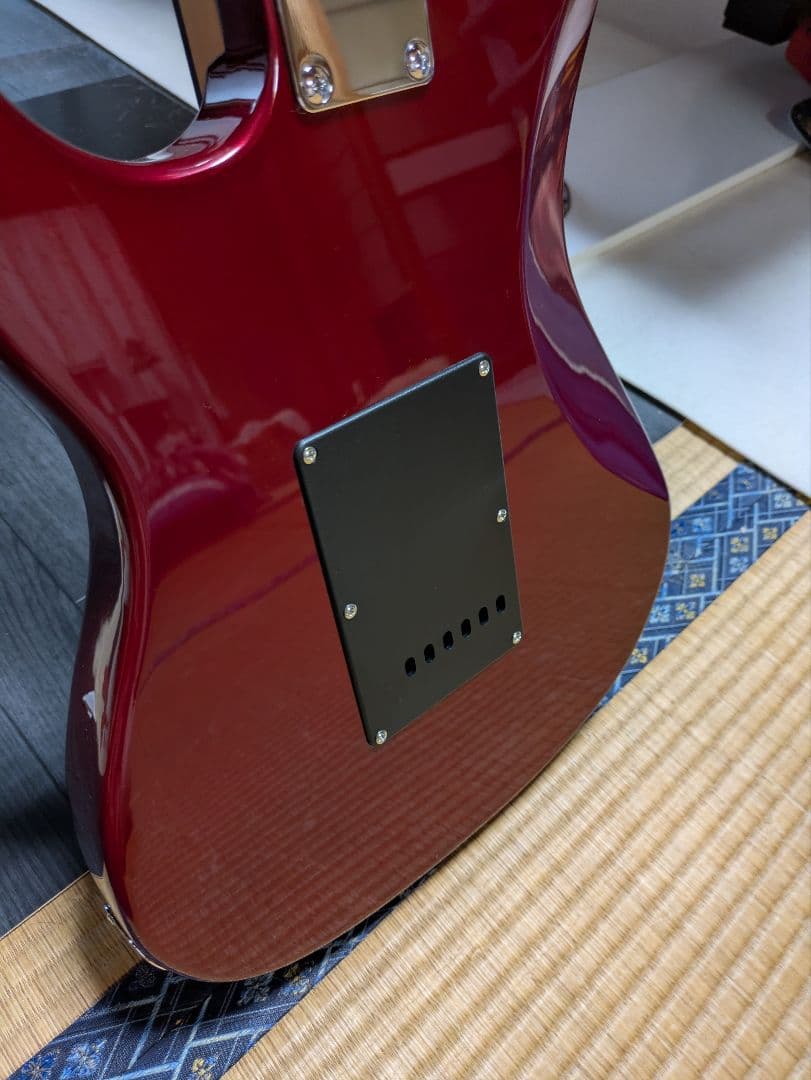 Elioth S-303 エリオス　エレキギター　レッド