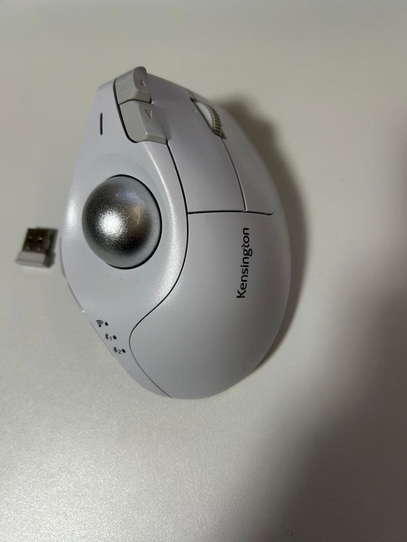 Kensington Pro Fit Ergo Vertical ホワイト