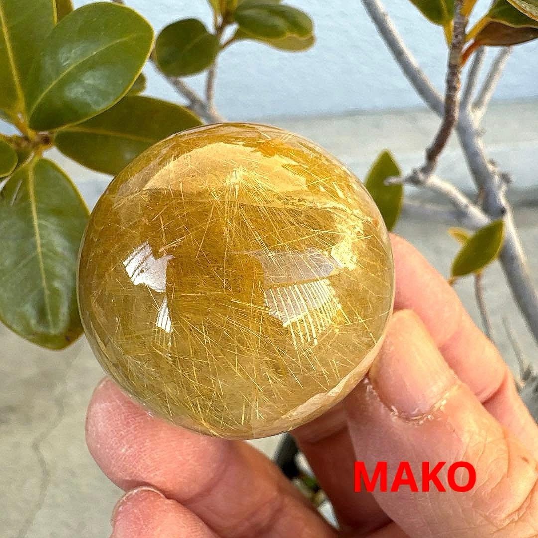 M1587☆ゴールドルチルクォーツ丸玉42mm☆天然石　原石☆N20340-A