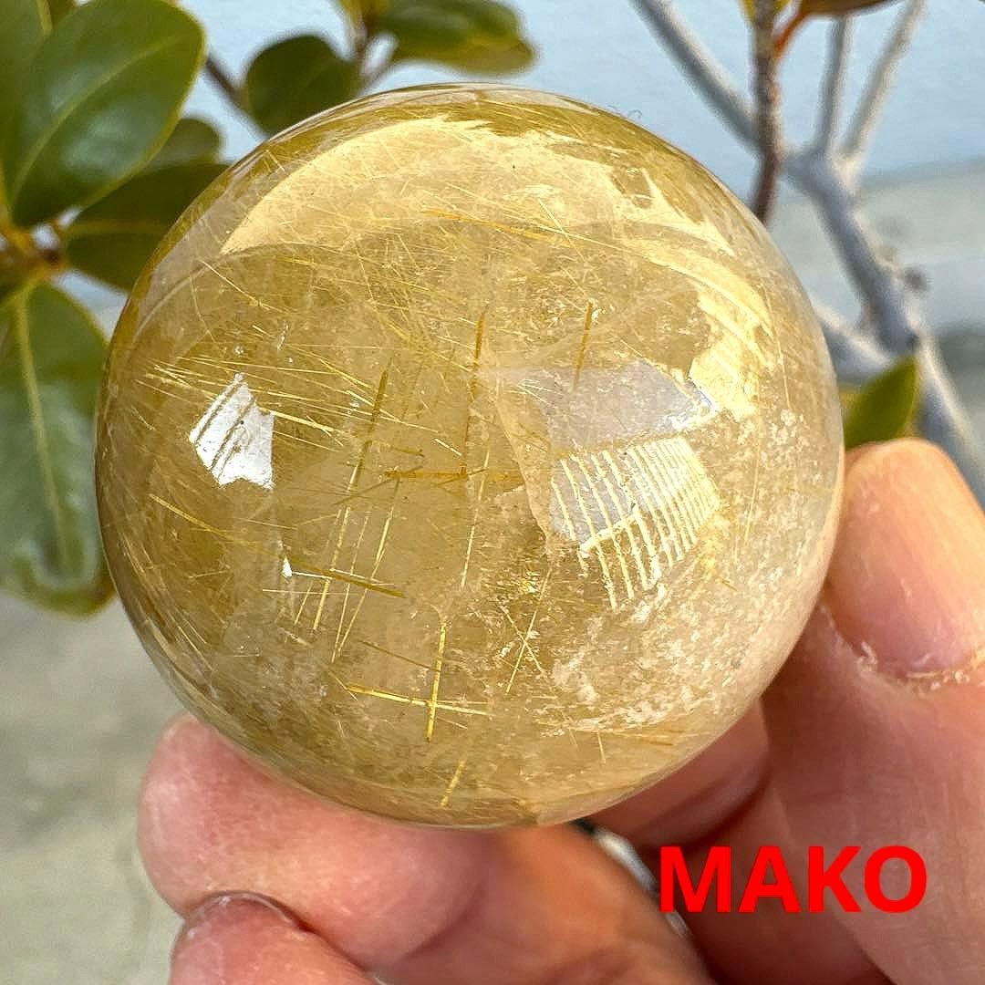 M1587☆ゴールドルチルクォーツ丸玉42mm☆天然石　原石☆N20340-A